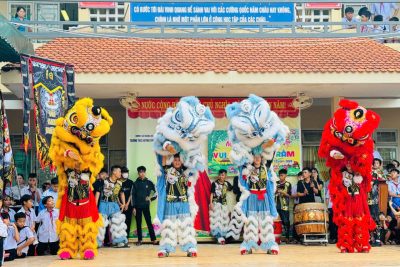 TƯNG BỪNG VỚI HỘI THI MÂM CỖ TRUNG THU – VUI HỘI TRĂNG RẰM TẠI TRƯỜNG THCS HUỲNH THÚC KHÁNG!